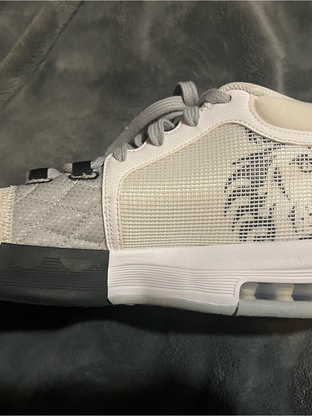 Nike Men's White and Gray Athletic Sneakers